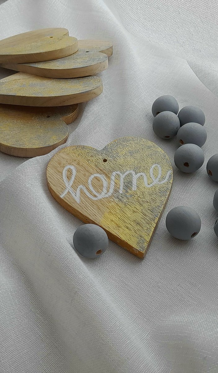 📿Working process 🎨
#handmade #giftideas #farmhousedecor #woodenbeads #wooden #etsystore #etsyhandmade 
labyswitzerland.etsy.com