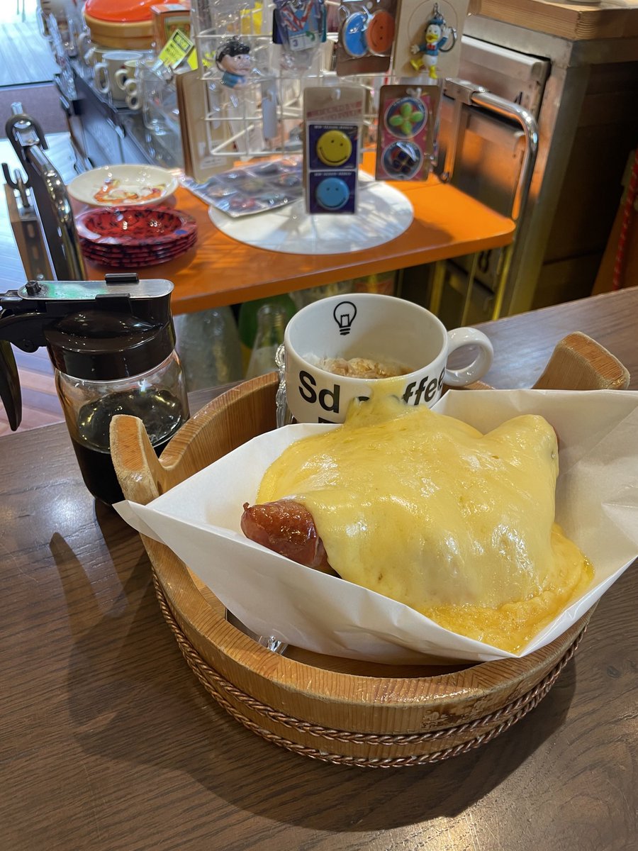 pigeontrip's tweet photo. Retro Cafe Kitasenju！ https://t.co/s1qFcHKF1G