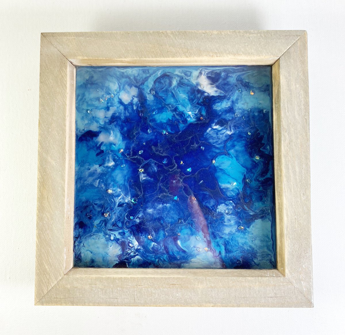 FusedGlass1's tweet photo. This handmade kiln fired fused glass art is inspired by the rock Lapis Lazuli, which is a symbol of wisdom and self-expression. One of my latest in my shops.❤️ https://t.co/hgZGRi9tXa
