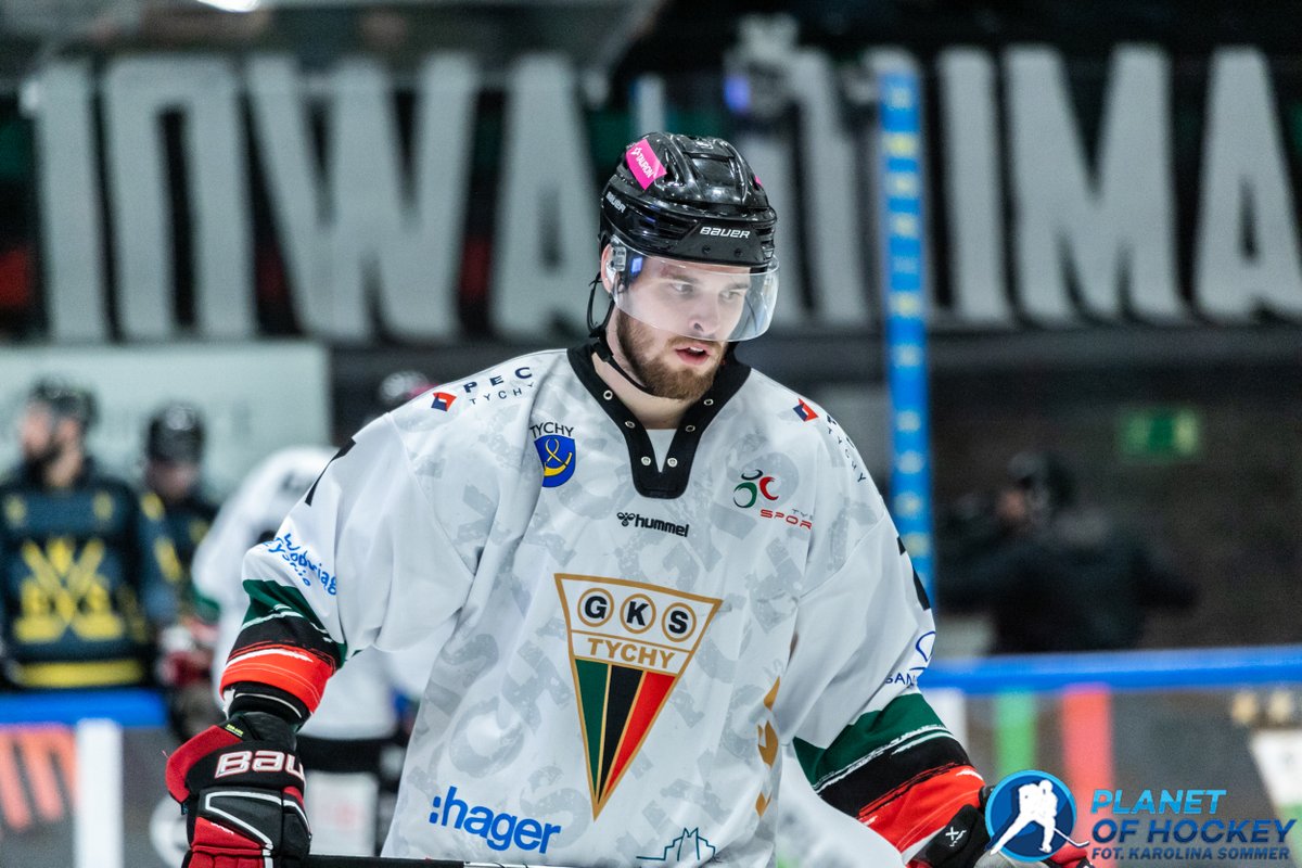 To bardzo dobra wiadomość dla kibiców GKS Tychy 🏒🆕 Jeden z liderów defensywy tyskiego klubu August Nilsson 🇸🇪 zostaje w zespole prowadzonym przez Andreja Sidorenkę! ✅📰

planetofhockey.com/n/9165/szwed-z…

#PHL #AugustNilsson #GKSTychy #Tychy #Hokejpl #PolskiHokej #TransferywPHL