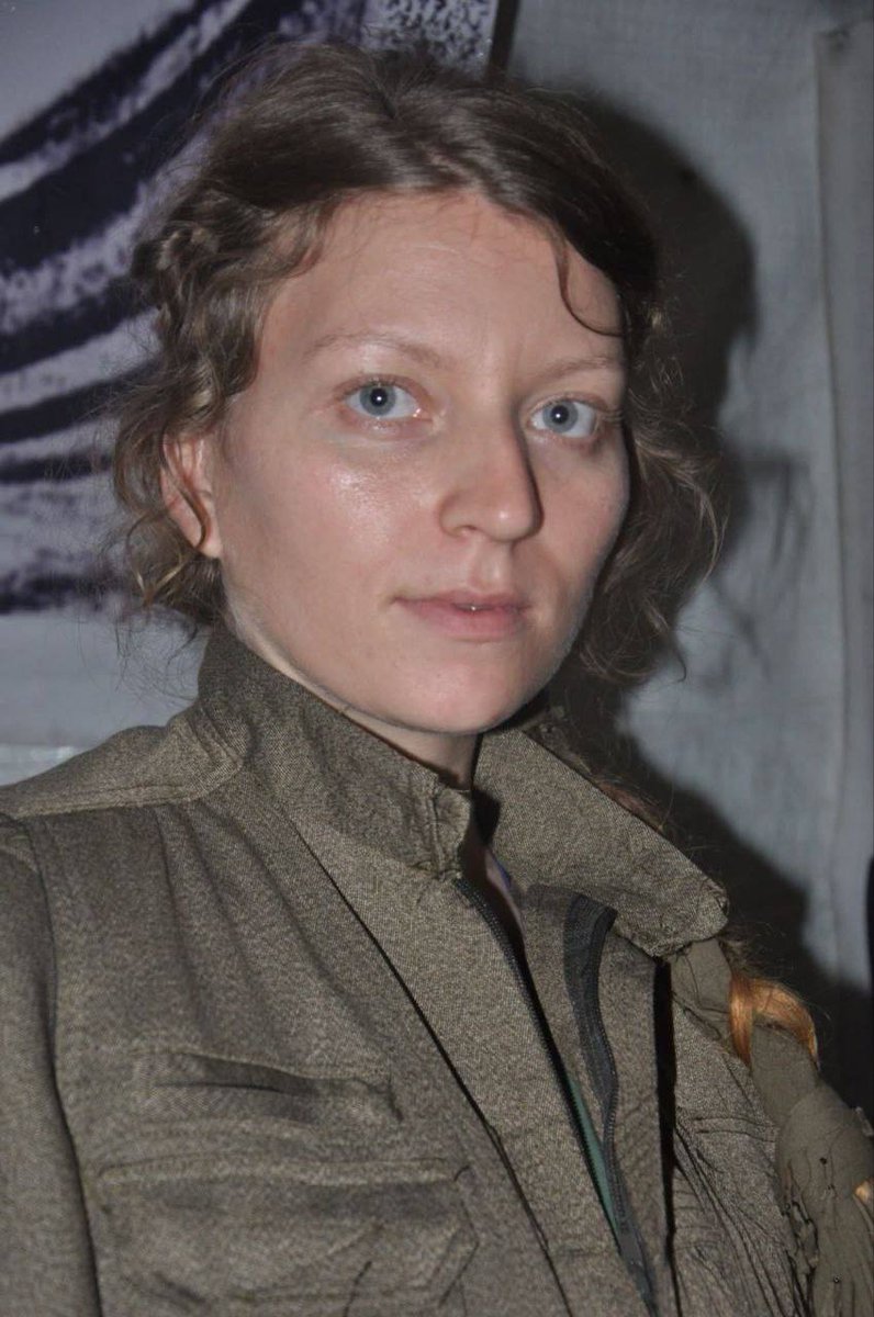 PKK'lı Alman Vatandaşı Eva Maria Steiger...👇

🛑 Irak'ın kuzeyinde 🇹🇷 TSK tarafından imha edildi...☠️...💪