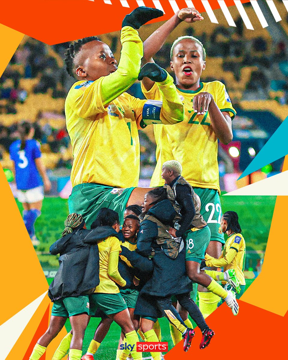 SkyFootball's tweet photo. South Africa beat Italy 3-2 to qualify for Round of 16 🇿🇦 https://t.co/sgFwUUqBhd