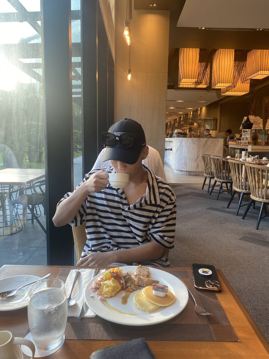 TFN_official_'s tweet image. 사랑하는 우리 형🤭
생일 정말 많이 축하하고, 우리 더 이뻐져요❤️
항상 고맙습니다 사랑해 내가 아주❣️❣️❣️

#TFN #티에프앤 #GUNWOO #건우 #NOA #노아