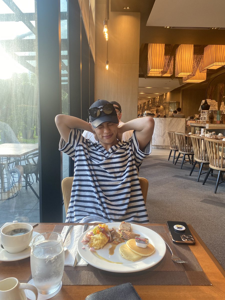 TFN_official_'s tweet image. 사랑하는 우리 형🤭
생일 정말 많이 축하하고, 우리 더 이뻐져요❤️
항상 고맙습니다 사랑해 내가 아주❣️❣️❣️

#TFN #티에프앤 #GUNWOO #건우 #NOA #노아