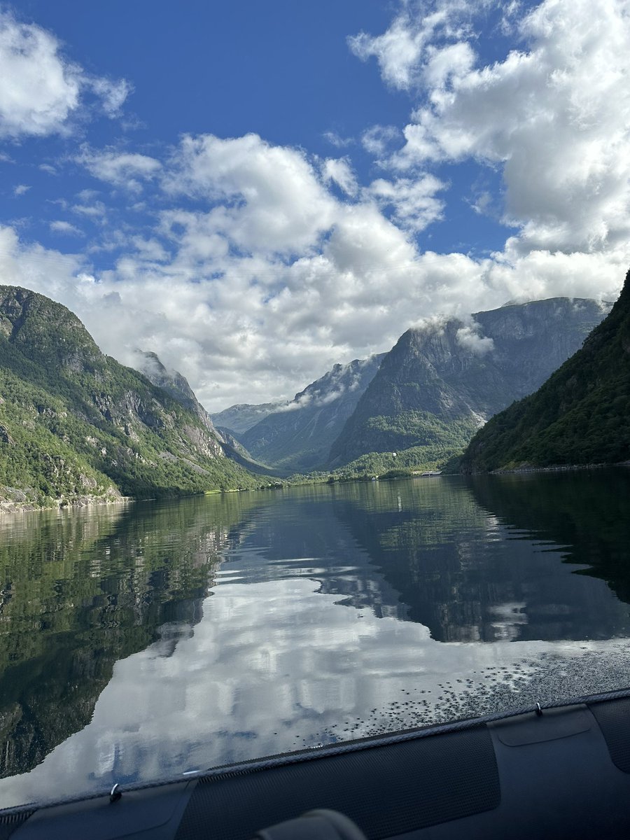 Ribbåt safari genom Norges Hardangerfjorden stod på listan idag !