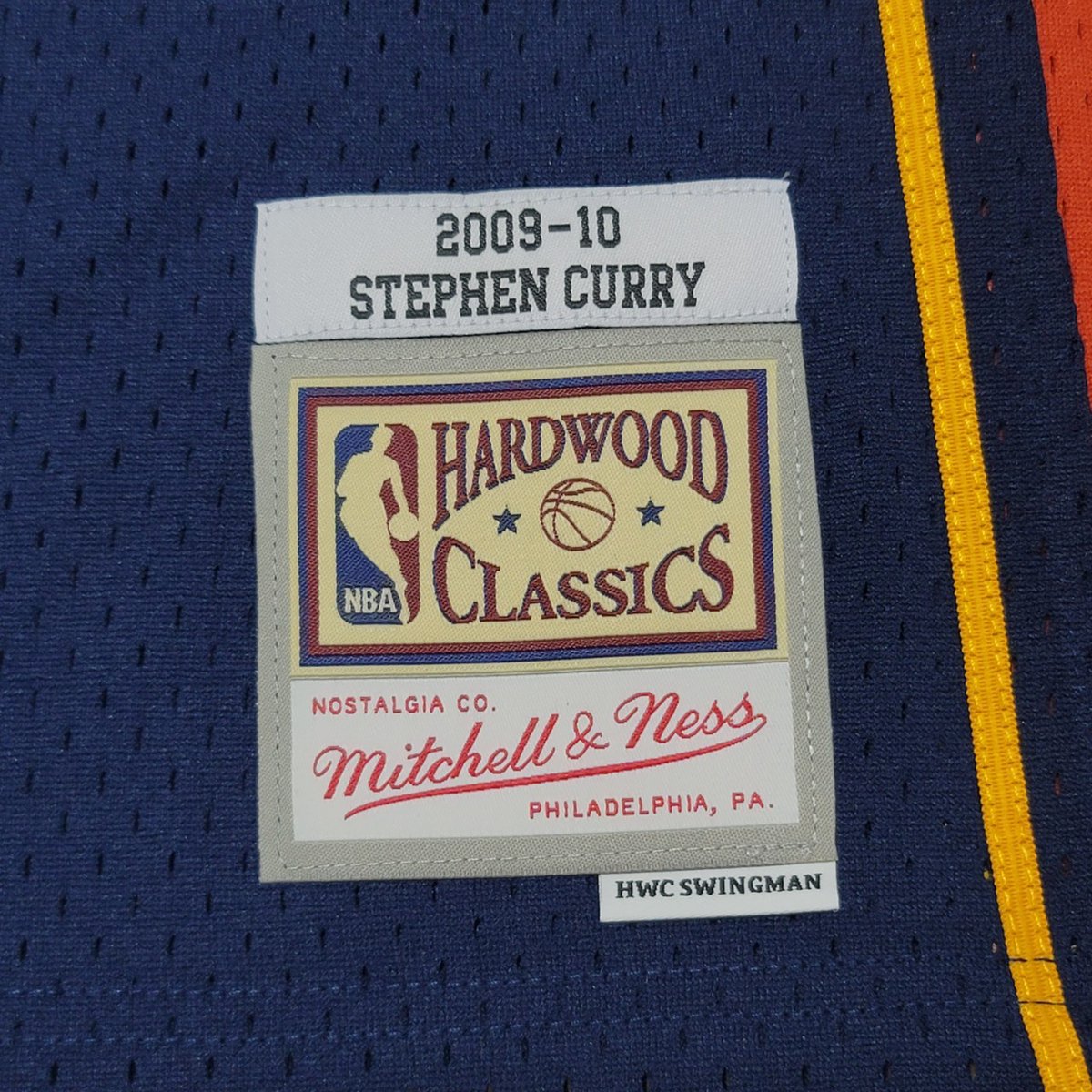 #MitchellandNess 商品のご紹介！
現役にして歴代最高のシューターとして名高き #ステフィン・カリー の #SwingmanJersey を取扱い中！

将来確実に永久欠番となるであろう「３０」の背番号を纏った #ゴールデンステートウォリアーズ モデルとなります！

sugarbal.base.shop/items/76370366