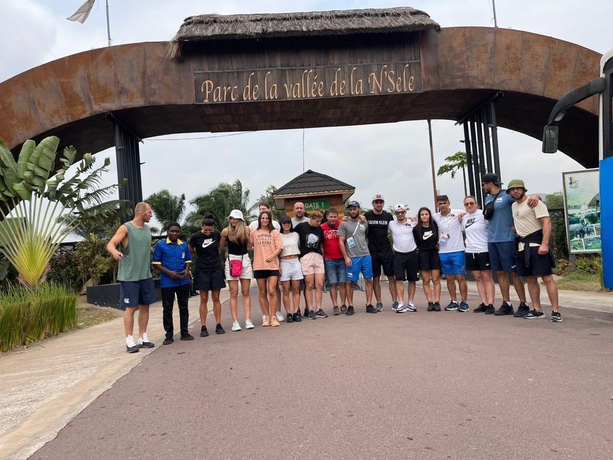 KimKimuntu's tweet photo. #RDC #Francophonie : les athlètes #Canadiens ont passé aussi du beau temps au parc de la vallée de la Nsele. 

Visiter Kinshasa sans faire un tour ici,  c'est comme aller au paradis sans voir Dieu le père. C'est le congo qui gagne🤣🤣🤣🤣

Bibi Kapinga https://t.co/cMKX1RLUaM