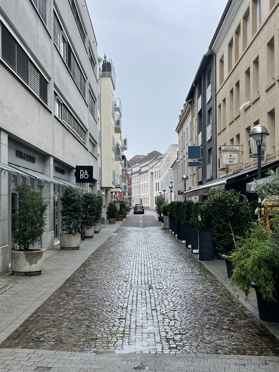 прыехала ў Karlsruhe, а там наймацнейшыя вайбы вул. Рэвалюцыйнай