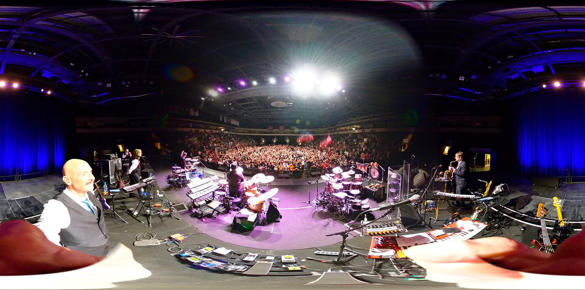 frippofficial's tweet photo. On this day in 2021, RF was on the road. King Crimson’s Music Is Our Friend Tour was underway. From that evening, at Fiddlers Green Amphitheater, Radical Action II is available at https://t.co/8CBaEQg5xX
Photo: Tony Levin
#kingcrimson #musicisourfriend https://t.co/qA8lkGa0YZ