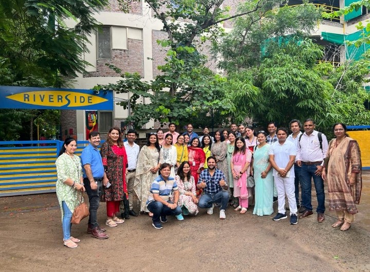 Sachinkkhurana's tweet photo. #NationalExposureVisits provides an opportunity to mutually exchange educational innovations done in different states.@Dir_Education

In #Ahmedabad, we observed some amazing practices in @riversideindia school like
*I can mindset.
&amp;
*FIDS model - Feel-Imagine-Do-Share.
@PbpandeyB https://t.co/OD3h8vARGP