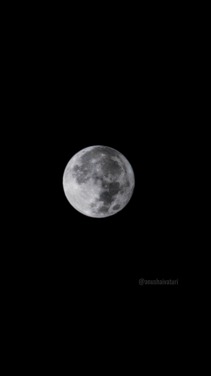 AnushaIvaturi's tweet photo. Super Moon 🌙  clicked the picture with my S23 last night 😍
 #s23photo #samsungs23 #SturgeonSupermoon #SturgeonMoon #phonephotography #Supermoon2023 https://t.co/NMyBrKJNBQ