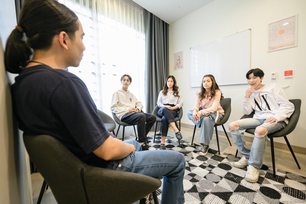 phoenixrehab1's tweet photo. Choose group therapy at Phoenix Adolescent Rehab, where healing and personal growth intertwine. Our dedicated professionals are committed to guiding participants on their journey to a brighter, more resilient future. https://t.co/OoJFfU9aFz