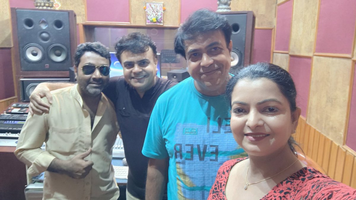 triptishakya's tweet photo. Recorded beautiful songs with very talented Music Director #NaveenManishTripathi & Recordist #Arvind at #ABStudio in #mumbai https://t.co/DdI9pQoU6R