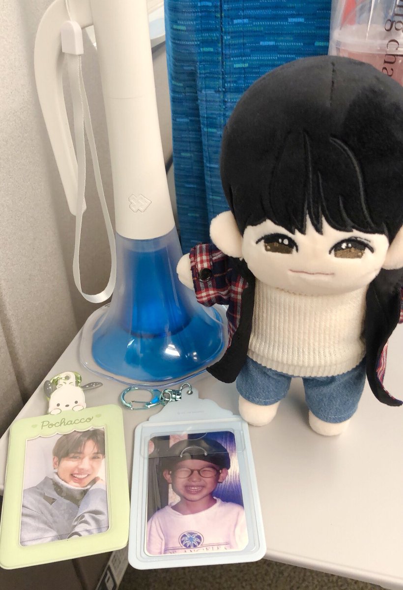 たにちゃんは滋賀へ帰ります🚄

夜の部も行く方楽しんでください💙

明日から仕事なの なぁーぜなぁーぜ？