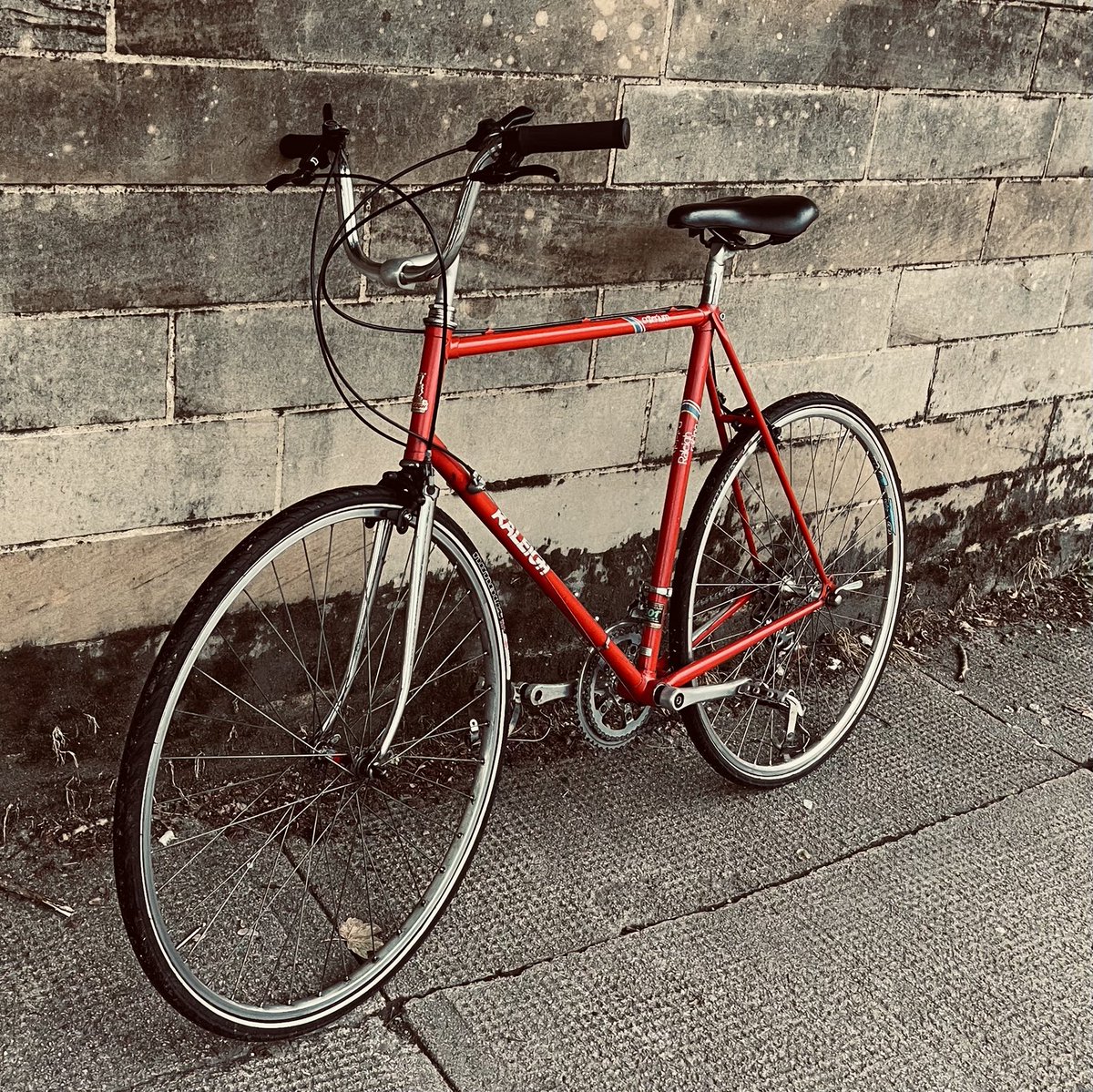 stuart murdoch tweet media