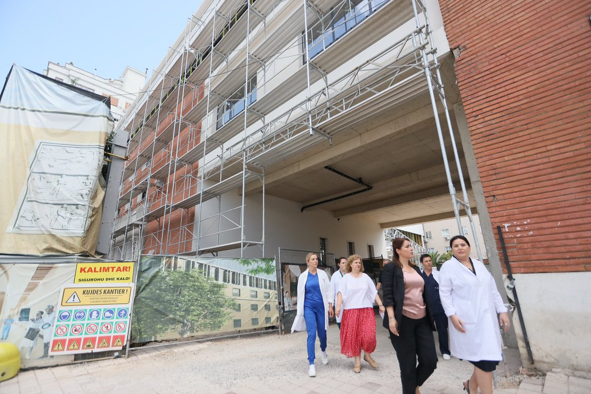 #KantieriShëndetësisë 🏥 🚧🏗️ ✅ 

📍Në Maternitetin “Mbretëresha Geraldinë, aty ku investimi i ri po zgjeron kapacitetet, me një hapësirë krejtësisht të re e me teknologji të standardeve evropiane👍🏼 

#FëmijëtTëParët😍
#VetëmPërpara️➡️🇦🇱