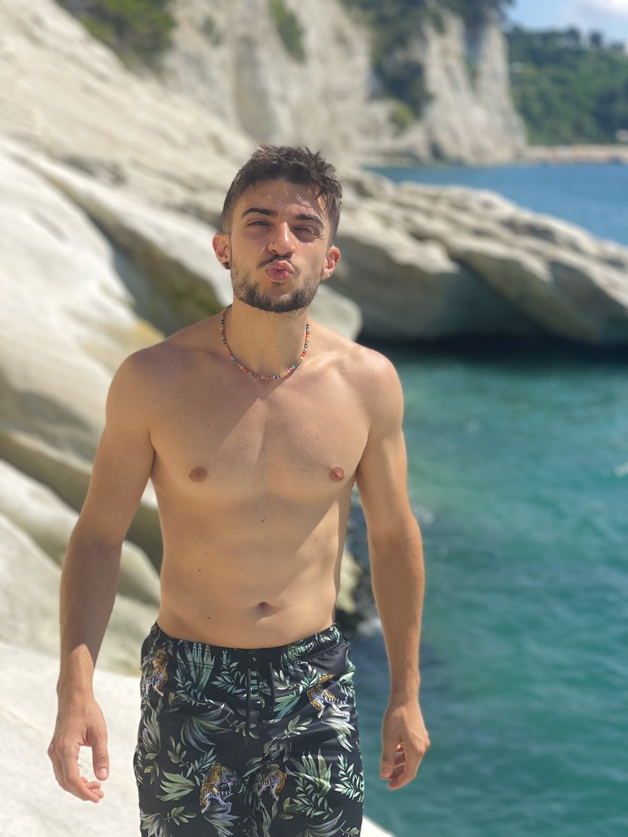 IlDadeÈTratto tweet media