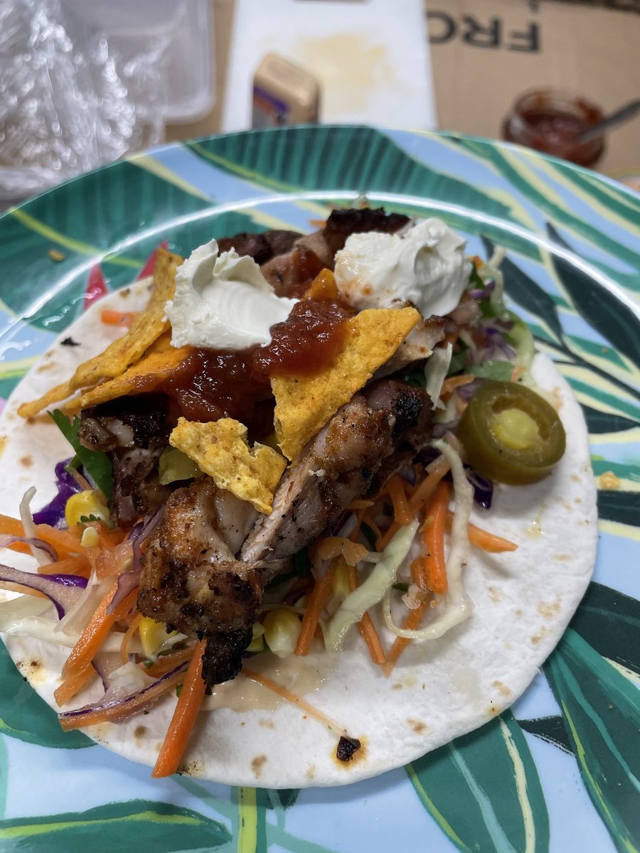 Snoozeies's tweet photo. Dinner whipped up by the husband in the outside laundry! #nokitchen https://t.co/jJLFCzNaNI