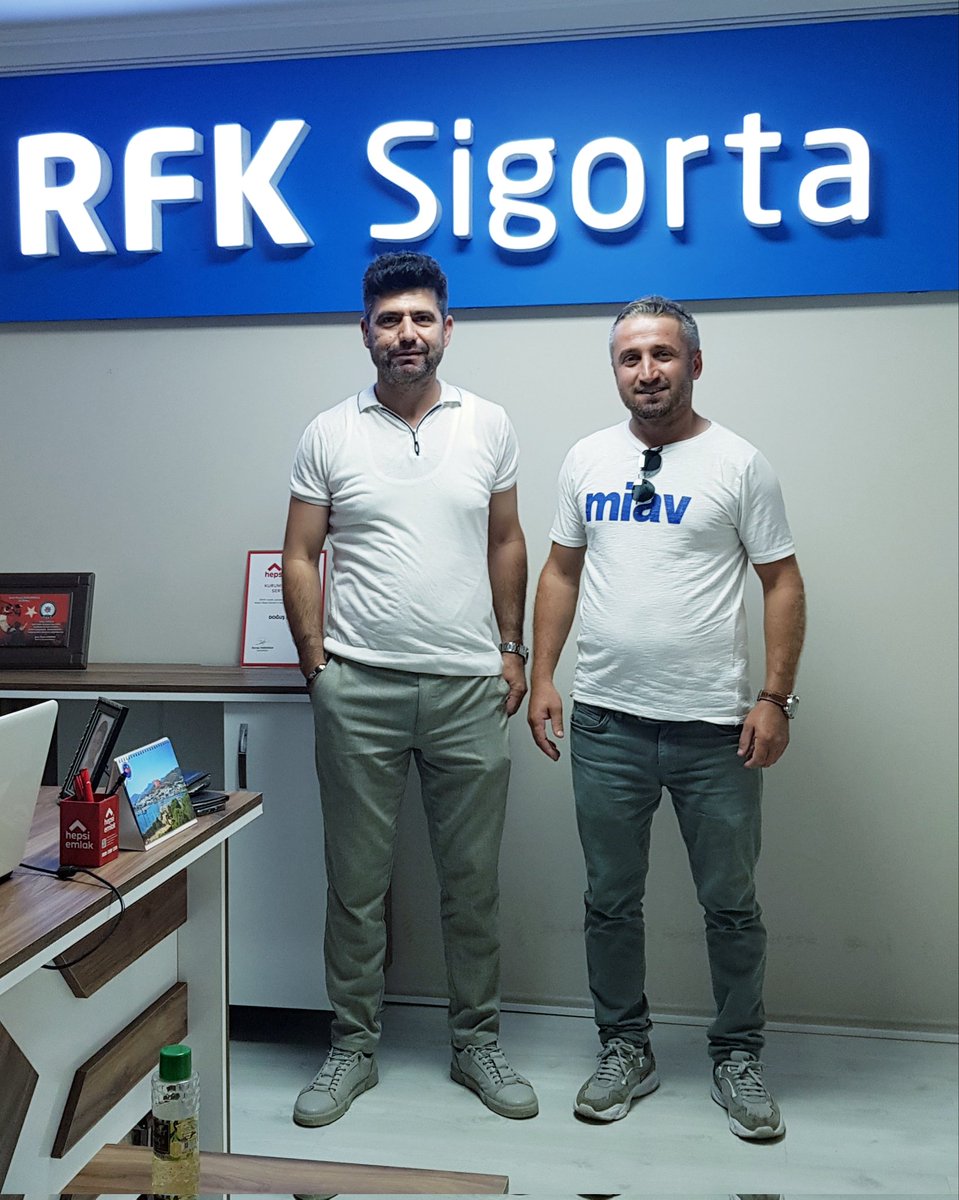 Sedat Ayraç kardeşimin aracının trafik sigortası poliçesini yeniledik, hayırlı uğurlu olsun.