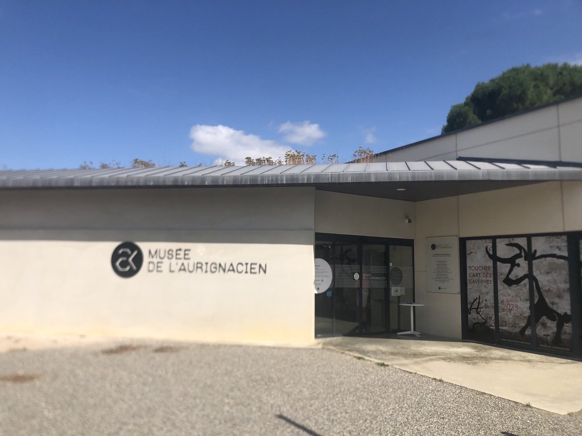 amelie_vialet's tweet image. Cette année, notre équipe est accueillie au musée ⁦@Aurignac_Europe⁩ pour ses activités de #tri des sédiments tamisés issus des campagnes de fouilles de #CoupeGorge. C’est ouvert au public. Venez nous aider ! ⁦@MNHN_recherche⁩, #haute-garonne, #aurignac