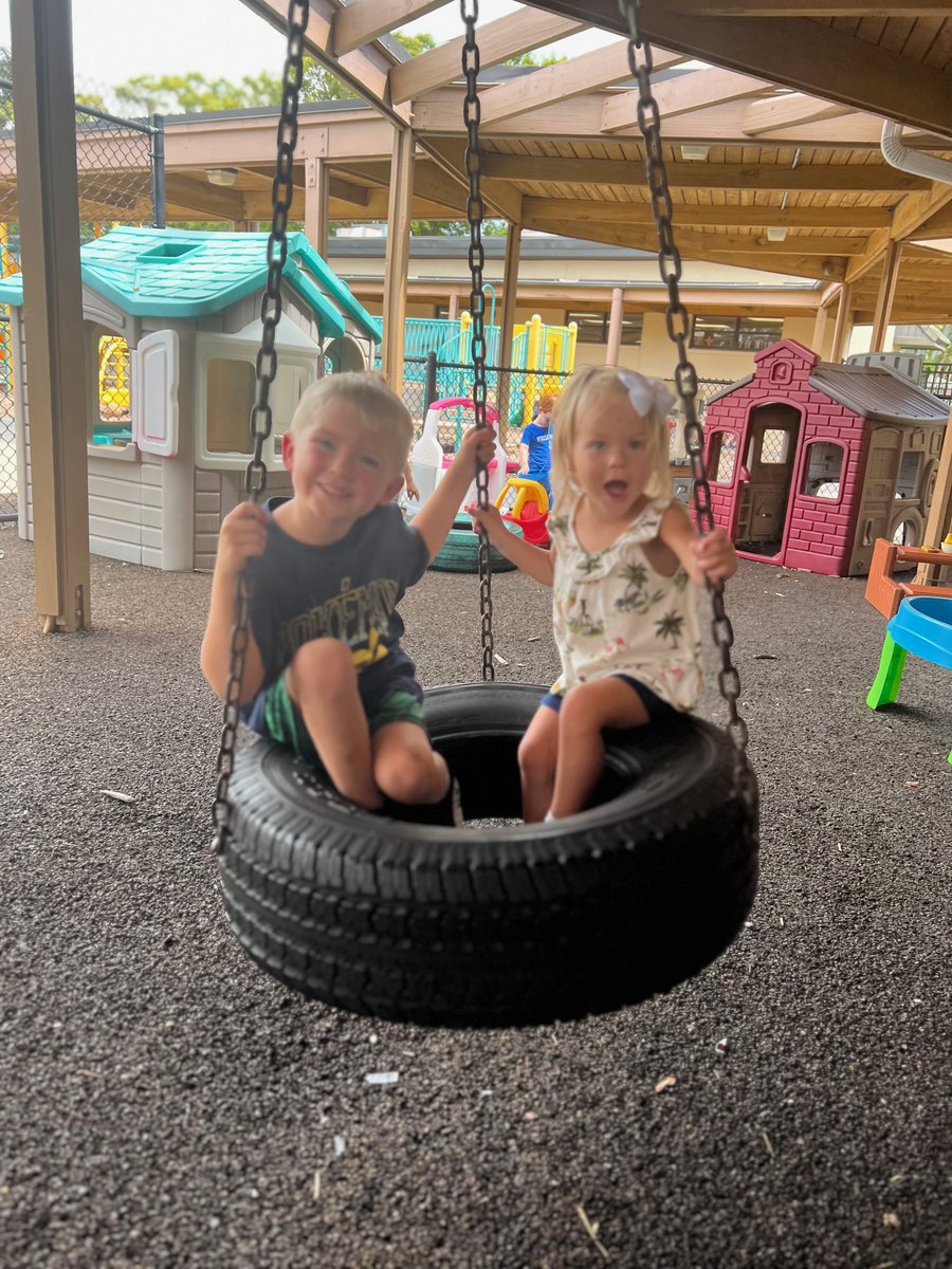 OurSaviorFLsch's tweet image. Summer camp final week!  Keep us in mind for next summer when making your plans for summer camp! #osls #livelove #golivelove #summercamp