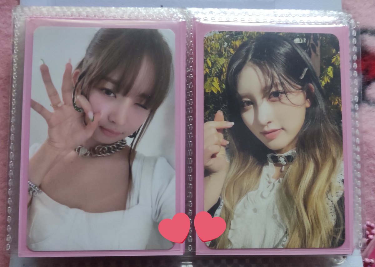 iyaheartt's tweet photo. ˖◛⁺⑅♡ #hapiyamail ˖◛⁺⑅♡
💌 from @mint4chae
hiii~ received ko na po they're so pretty!! thank uu so much for trading with me ! ^-^
#aerigathanks https://t.co/emNgfGuUXZ