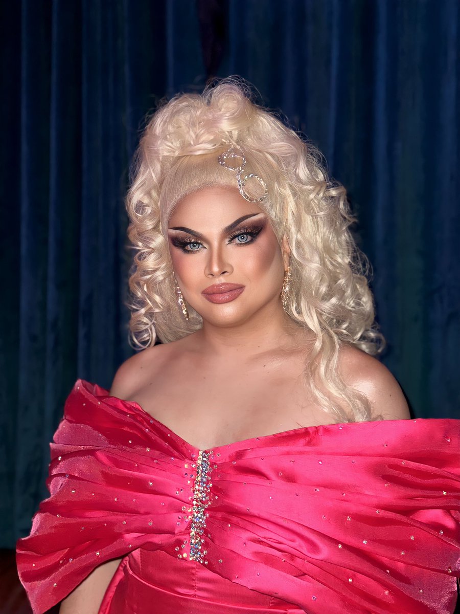 GorgeousDawn18's tweet photo. Keep calm and look like Barbie. ๐
Drag Race Philippines Season 2 Premiere
๐ฑโโ๏ธwigstyled: @marthaamethyst
๐wearing Airah Cleng
๐
nails: Claw Couture
๐Skin care by Kendi Beauty Lounge & Wellness Manila
๐ shoes Jose Joaquin Bragais
#DragRacePH
#KaFreshness #gdnatics #barbie https://t.co/FNySYrznhy