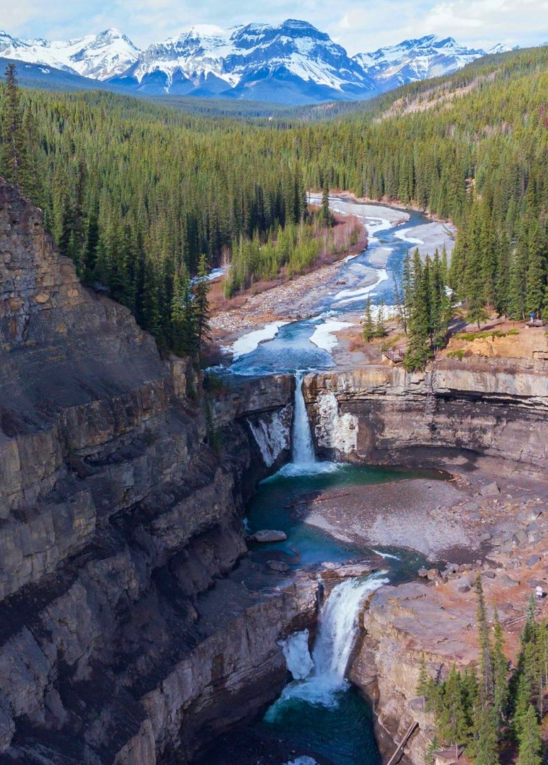 LoveSongs4Peace's tweet photo. Crescent Falls on the Bighorn River in the Bighorn River Canyon in west-central Alberta, Canada  🇨🇦 

#nature #scenery #naturebeauty #scenic #photography 

Wiki: https://t.co/yy9E7qK31z https://t.co/sCEERf6Gjf