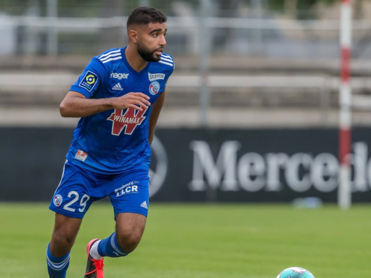 arisplusgr's tweet image. Ο Άρης θέλει να έχει κλείσει τον Ανεμπά μέχρι την Παρασκευή για να μπορέσει να τον δηλώσει στην Ευρωπαϊκή λίστα για τους αγώνες με την Ντιναμό. (Εφόσον με το καλό περάσει την Αραράτ) 🚨🟡⚫️

Ο Άρης έχει ξεχωρίσει ακόμη 2 περιπτώσεις αμυντικών για παν ενδεχόμενο.