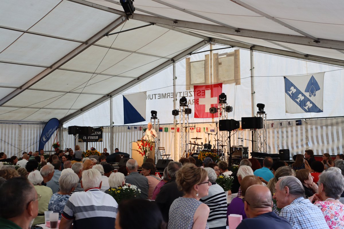 stadtilef's tweet photo. 🇨🇭Das war die Bundesfeier 2023:
Rund 800 Besucherinnen und Besucher feierten am Vorabend des 1. August kollektiv den nationalen Geburtstag im vollen Zelt auf dem Effretiker Märtplatz.
Die Stadt dankt dem Verein IGBA für die Organisation und das damit verbundene grosse Engagement. https://t.co/wKxVuKayTw