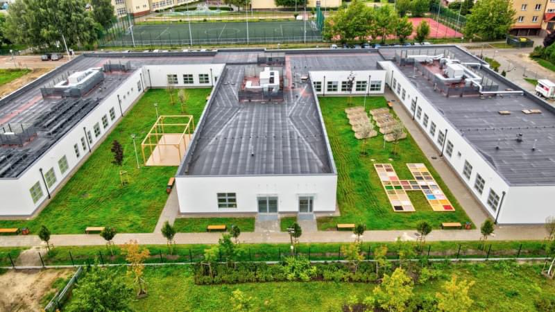 Mamy pozwolenie na użytkowanie nowego budynku szkoły ZSO nr 2 w Gdańsku przy ul. Wodnika! Budowa oficjalnie zakończona. 💪 A to oznacza jedno, że od nowego roku szkolnego placówka ruszy pełną parą! 📚🎒
📸 Dyrekcja Rozbudowy Miasta Gdańska
#gdansk #inwestycja #szkoła #edukacja