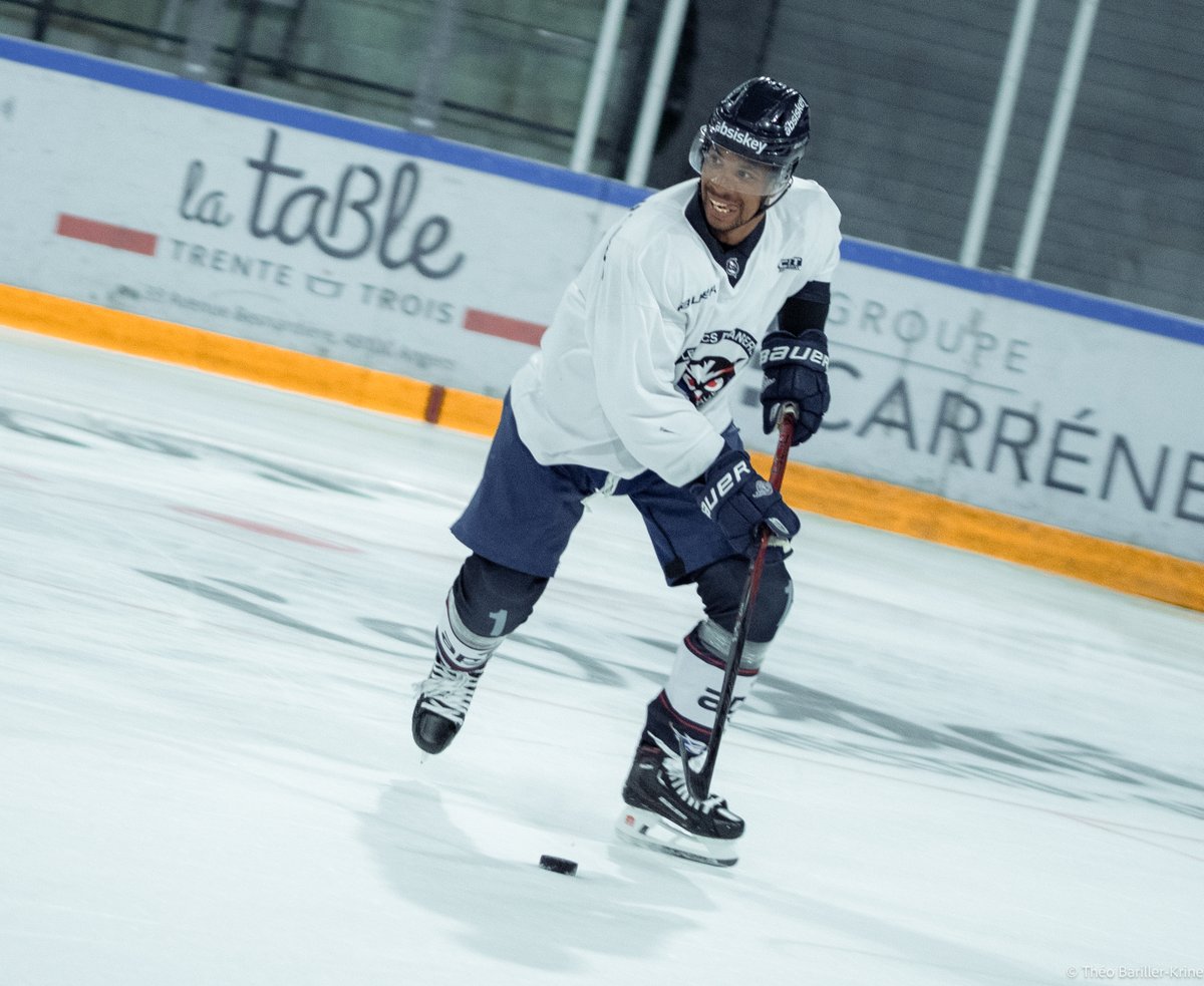About yesterday👀 

Les premières images de <a href="/ValierP/">Valier Peter</a> à l'entraînement sous nos couleurs ! 🦉