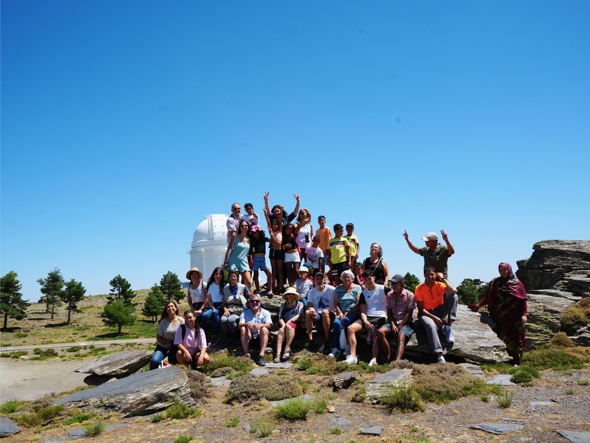 Ayer fue un día maravilloso en el <a href="/ObsCalarAlto/">Observatorio Astronómico de Calar Alto</a> con estos niñas y niños saharauis que están pasando el verano con familias de acogida de Granada dentro del programa “Vacaciones en Paz”. 

<a href="/galileomobile/">GalileoMobile</a> <a href="/Azimuth_Spain/">Azimuth</a>