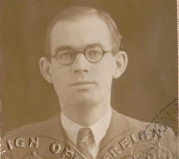 Gareth Vaughan Jones, the first journalists to report on the #Holodomor, the Great Famine of 1932-33 in the #Ukraine, was murdered #onthisday 1935 biography.wales/article/s14-JO… #WelshHistory #Wales <a href="/WelshPolArch/">Welsh Political Archive</a>