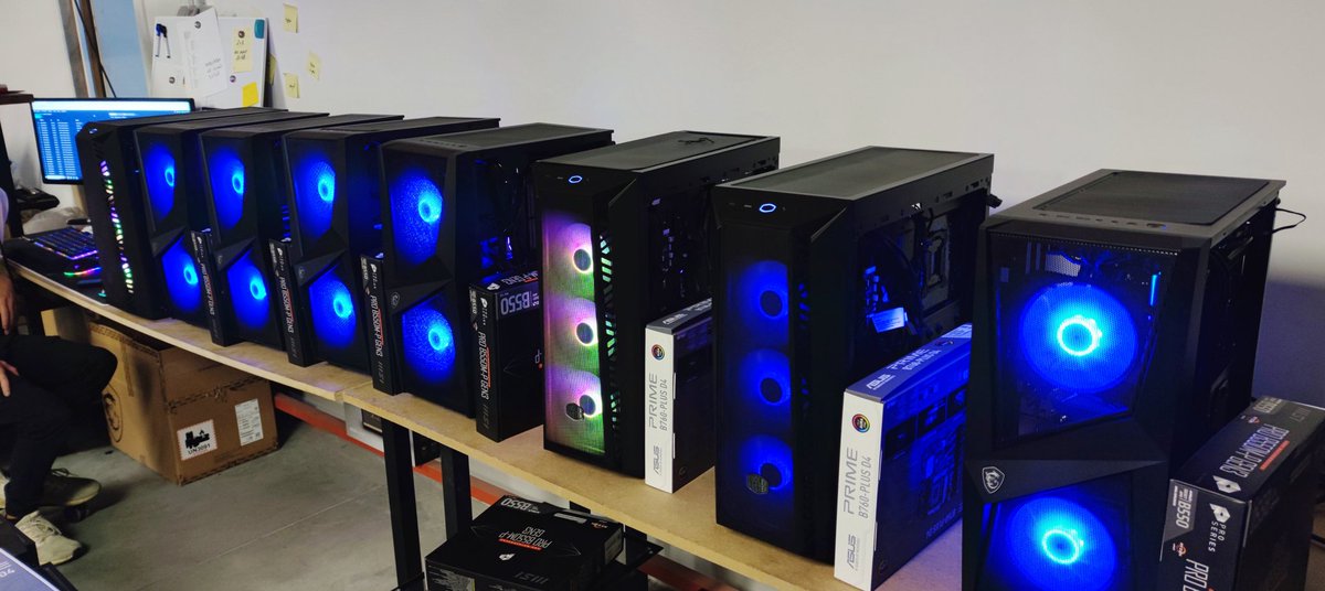 FlowUP | à 3 clics de ton futur PC ! 🫵 tweet media