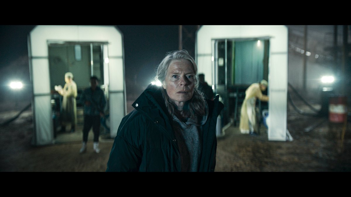 NetflixFR's tweet image. Des années de votre vie contre de l'argent ?

Dans un futur proche, une méthode permettant de transférer des années de vie d'une personne à une autre propulse la start-up de biotechnologie AEON.

Le film dystopique Paradise, c’est dispo.