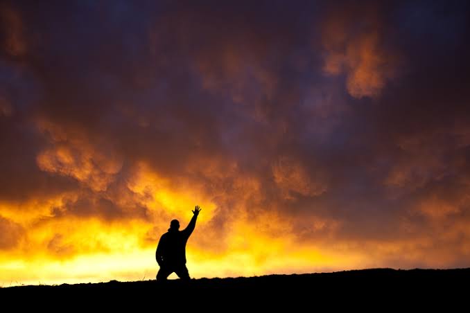 prrafaelfrazao's tweet photo. Em alguns momentos da vida, parece que Deus está distante, ou até mesmo, que tenha nos esquecido.
Nessas horas o clamor a Deus faz a diferença. Não há clamor que Ele não ouça! O Senhor está atento as nossas súplicas. Clame a Ele hoje!
#Sl88 #Rpsp #PrimeiroDeus https://t.co/0xyXy1B3vS