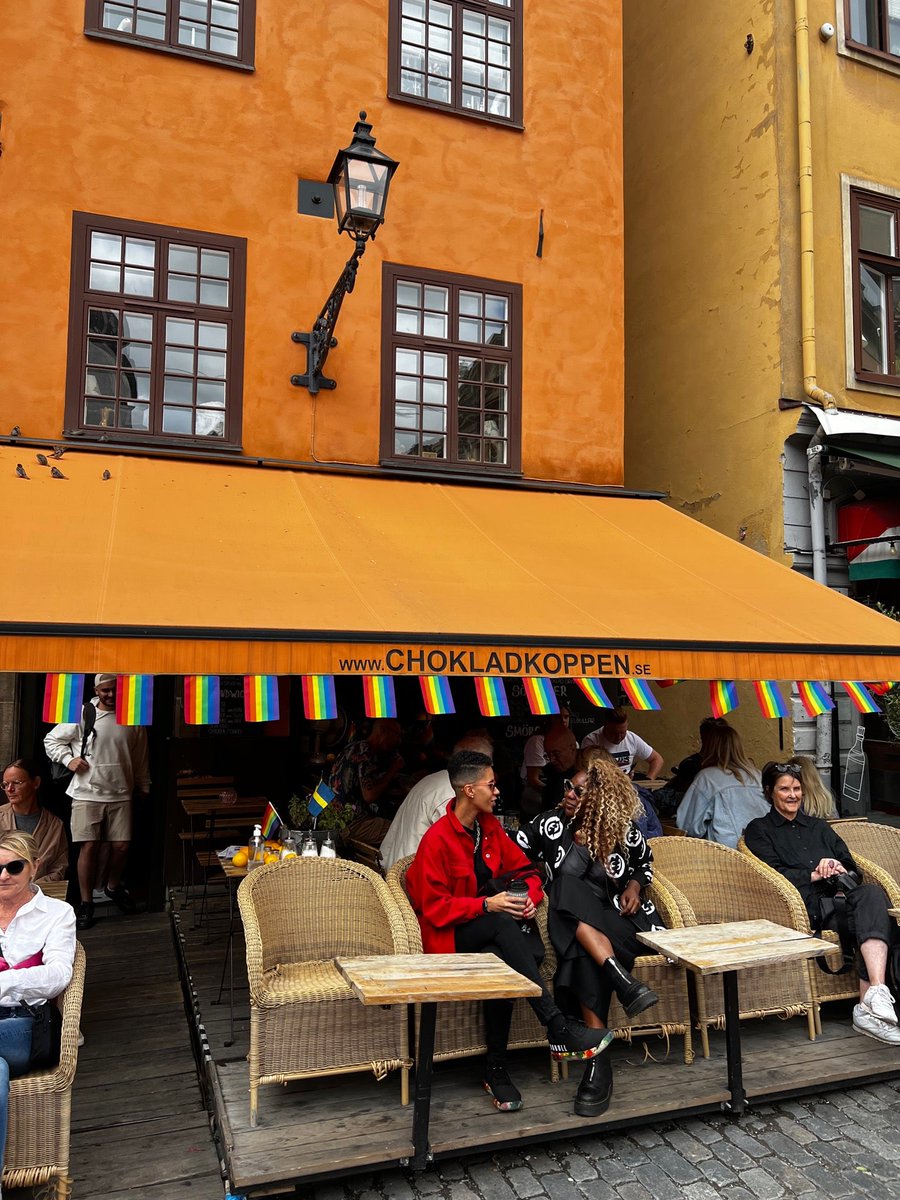 geocartex's tweet photo. I'm at Chokladkoppen in Stockholm w/ @seanmfranklin https://t.co/16RZybrey3 https://t.co/yHKiH3Pzqd