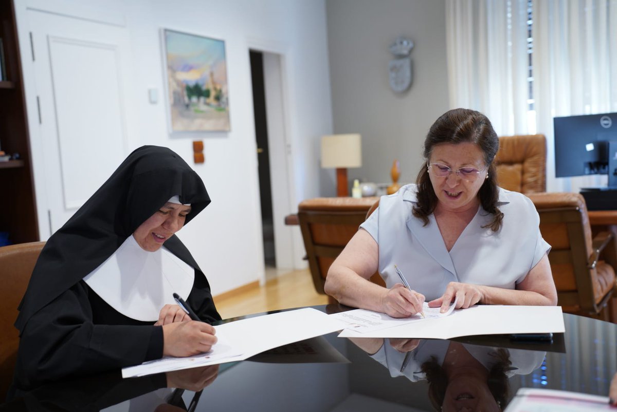 Ayuntamiento y las Hermanas del Hogar Santa Teresa de Jornet firman un convenio para mejorar la calidad de vida de sus residentes nuestracomarca.com/don-benito/147…