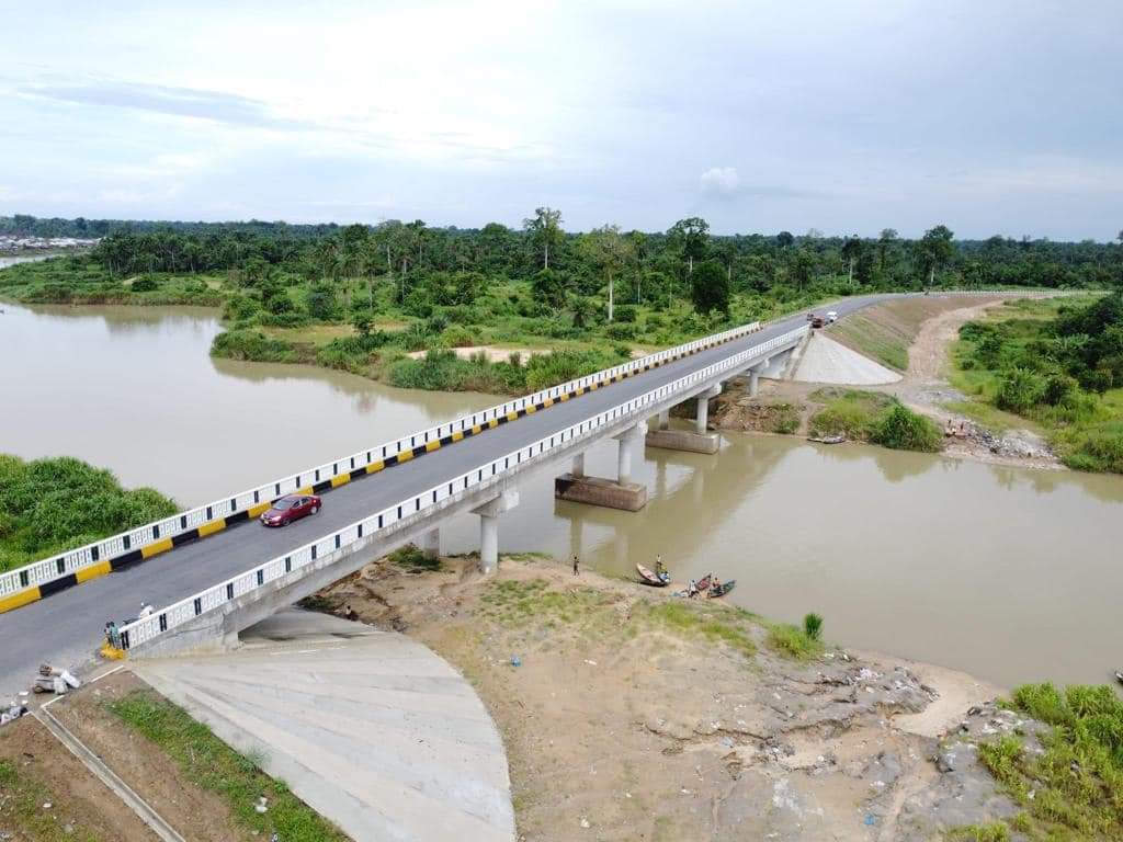 BokoloSaint's tweet photo. A Leader Par Excellence: Making Real Impact!

It's Prosperity 2.0

He belongs to the class of achievers; a man of simplicity with great passion for a new and prosperous Bayelsa State.

It's Prosperity 2.0!

#ProsperityTwoPointZero
#DiriLaw2023 https://t.co/mH7T7jeyDZ