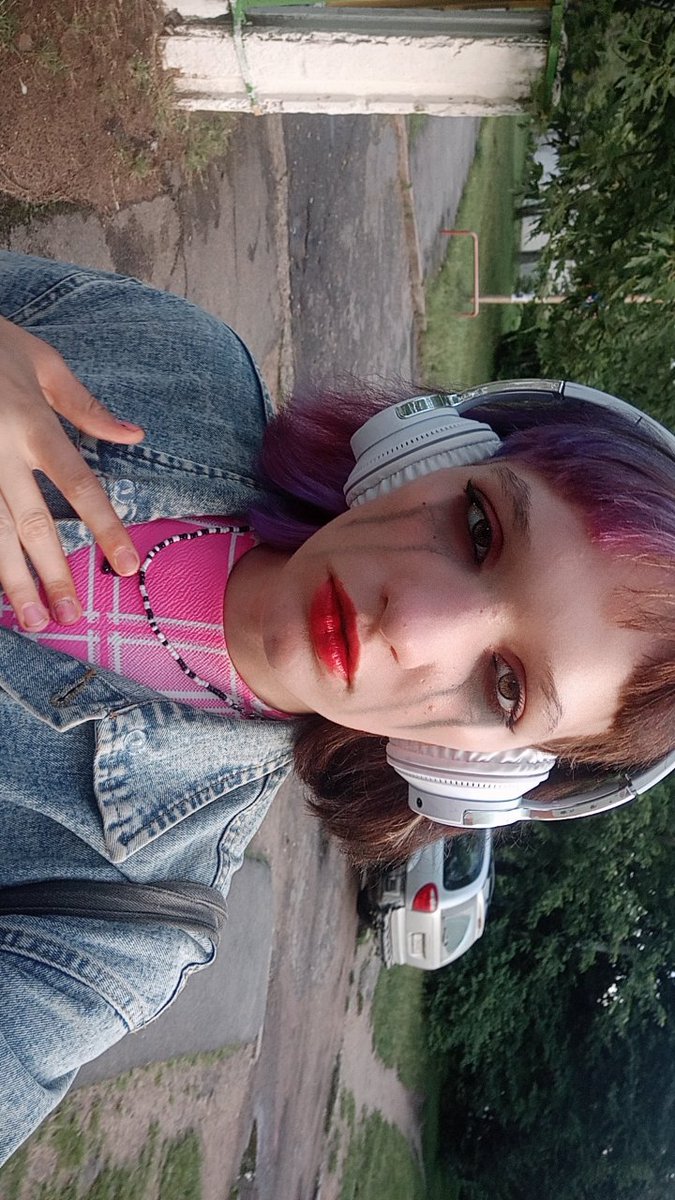 Опоп

Ава.                              Юзер🤸