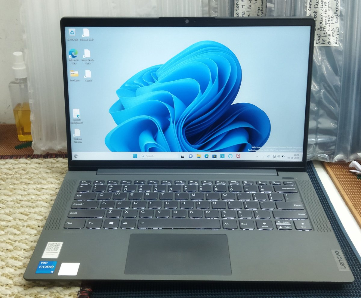 Brand new condition
Lenovo IdeaPad 5 141TL05
i5 11thgen
8 GB Ram
512SSD
14inch FHD 
Backlight keyboard
Our Price -36000/-
7806977803 / 6381119897