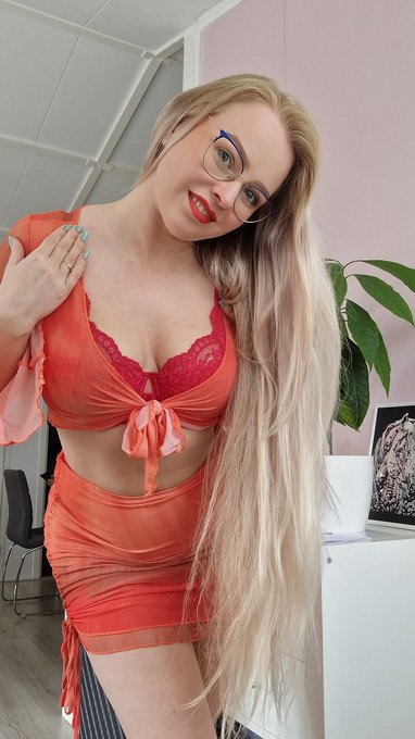 Radiant energy 🍊🍊 https://t.co/Ky7yCmvbnd<a href="/tag/clip"class="tags"><span>#clip</span></a>