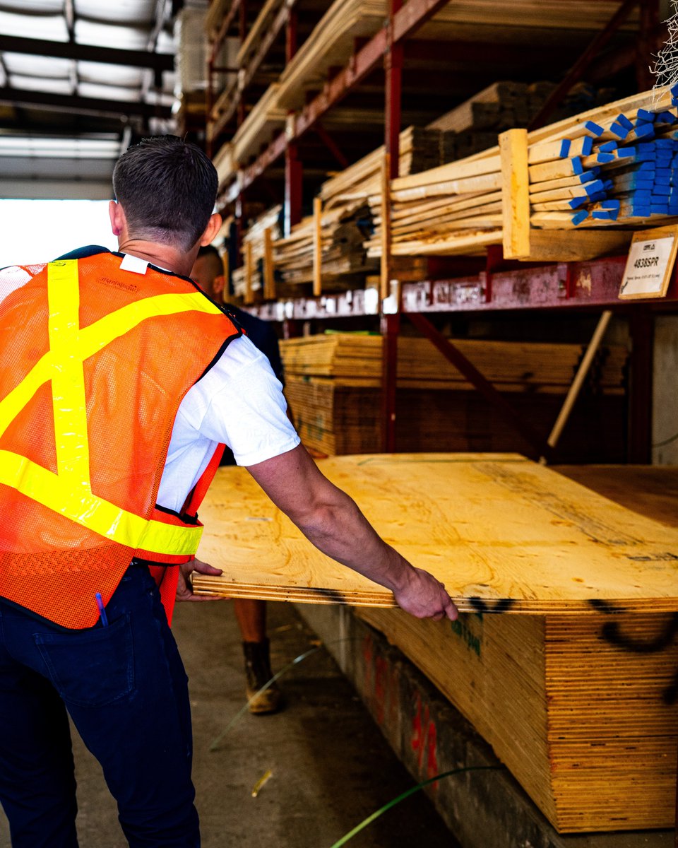 CoppsBuildall's tweet photo. Need to stock up on lumber? Get blowout deals during our Civic Sale on Monday, August 7 from 7am - 4pm, ONLY at our Hyde Park location!  

Care to save some time &amp; energy as well? We'll even load it for you! 💪

 #diy #deck #workshop #londonontario #ldnontario #ldnont https://t.co/AcYx22PDyi