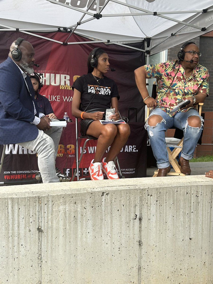 TheTRIGGERProj's tweet photo. was a treat teaming up with the prestigious WHUR family and the Harold Fisher Show - I am always so thankful for the platform to spread true and primary PREVENTION esp at #NationalNightOut! #WeArePrevention #EndGunViolence #WeKeepUsSafe
📸 : #TRIGGERUniversity Students 😊 https://t.co/vw5ezdFXdD