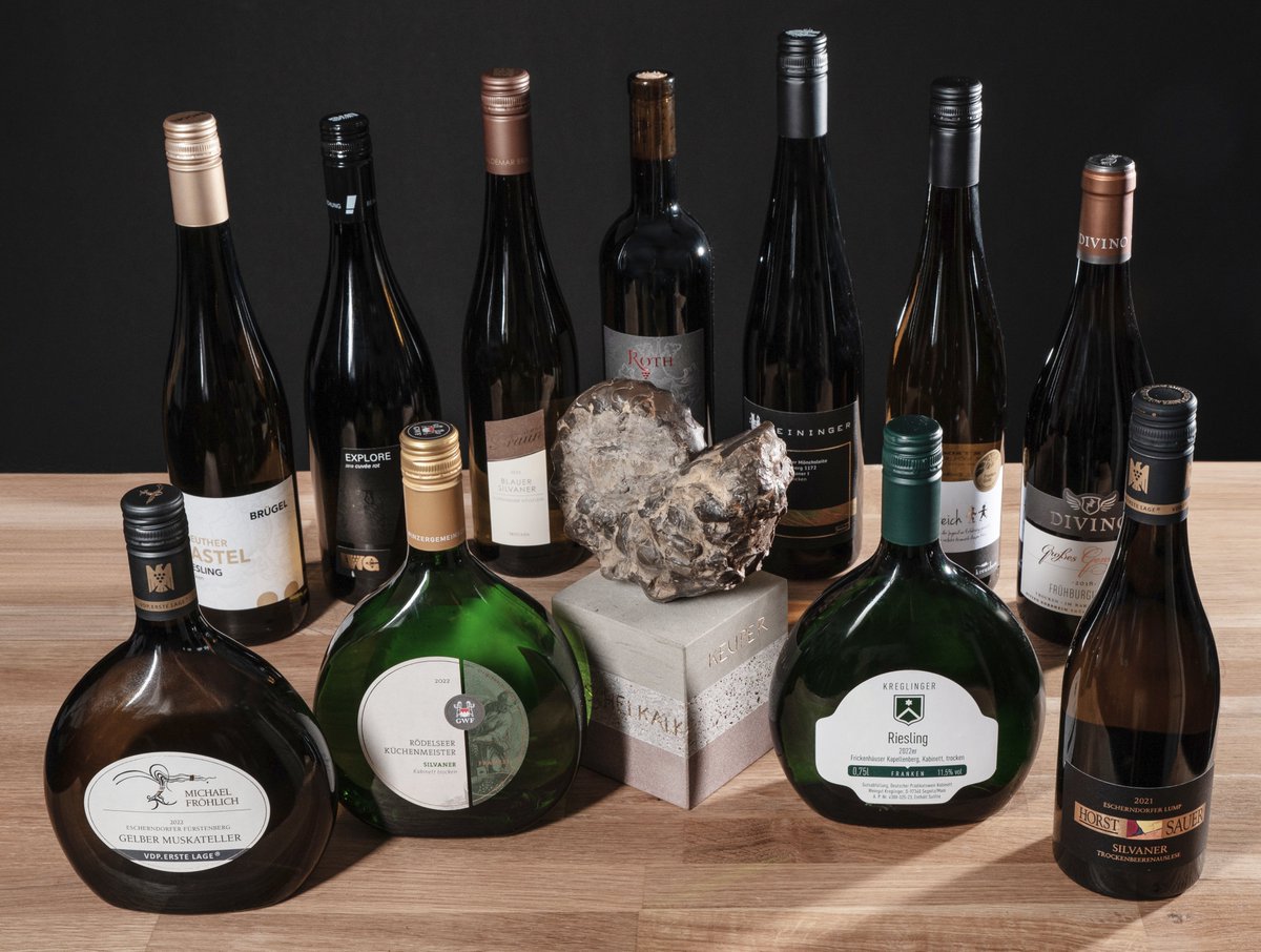 silvanerheimat's tweet photo. Die Siegerweine von Best of Gold 2023 in einem Paket 🥂Das Haus des Frankenweins hat die Best of Gold Weine gepackt und nimmt mit auf eine Genussreise zu den besten Weinen Frankens😋📦

▶ Die beiden Weinpakete mit den Siegerweinen  https://t.co/eHS7MEqxGl https://t.co/JlTT9nzkGo