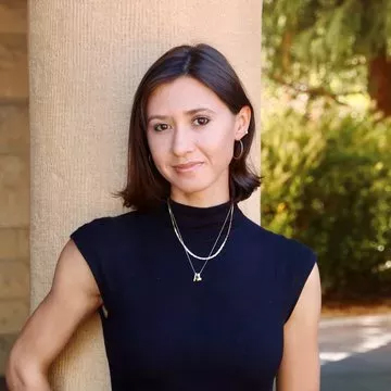Introducing our newest faculty member Prof. Anna Kimmel of the Dance Program!

Prof. Kimmel received a PhD in Theater and Performance Studies from Stanford University. Her work focuses on dance and legal studies, studying relations between francophone history and public assembly.