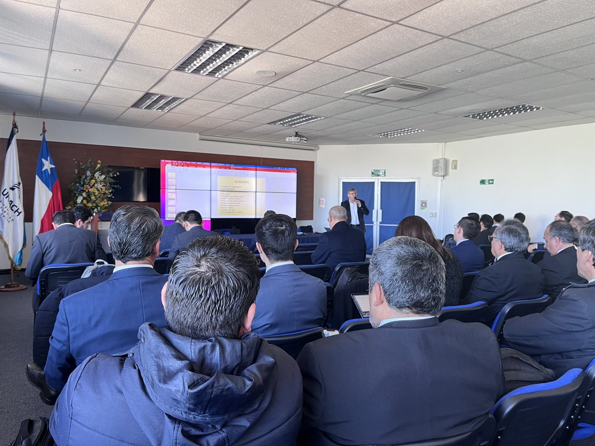 Comienza la asamblea de pastores en la <a href="/unach_cl/">Universidad Adventista de Chile</a>
En esta reunión, los pastores entregan informes sobre su trabajo y reciben instrucción sobre la proyección de los departamentos para el segundo semestre 

<a href="/PresidenciACSCh/">Pr. Hernán Sanzana · Presidente ACSCh</a>