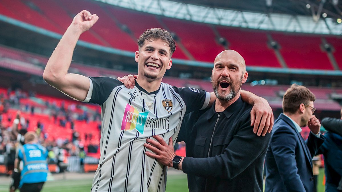 PON_NCC's tweet photo. 🍰Happy 27th birthday to former Notts County ace, Ruben Rodrigues!🎉🎂 From all of us at the Pride of Nottingham, we hope you have a fantastic day. Thank you for the memories, Ruben!🎁🎈 #NottsCounty #RubenRodrigues #HappyBirthday https://t.co/5dc8mABNBI