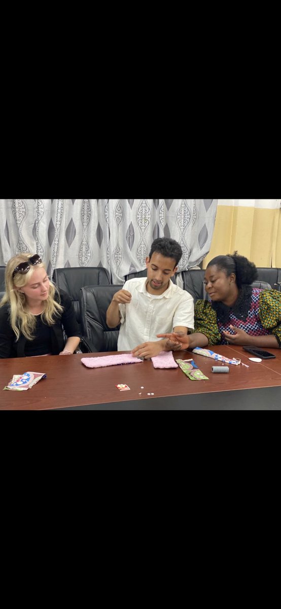 gome8040's tweet photo. QESGhanaInternship-Update:
@IntNeedsGhana training facilitators in communities to make reusable sanitary pads. Providing young girls/women cost-effective & healthy alternatives relating to their sexual and reproductive health. #QEScholars #lbhrhd @lbhrhd @QEScholars https://t.co/NwYUCFvfn0
